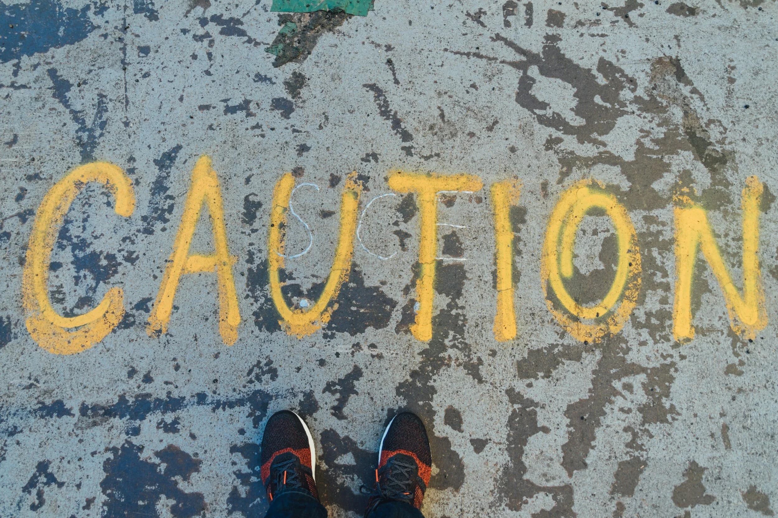 Caution sign warning of BOI reporting scams